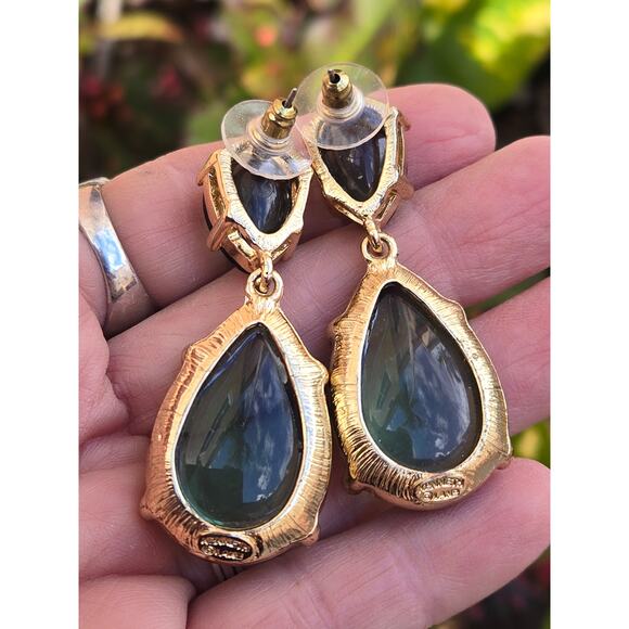 Vintage Kenneth Jay Lane Gold Tone Emerald Resin Double-Drop Dangle Earrings - Picture 6 of 8